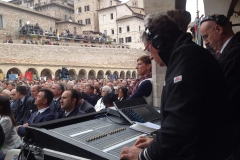 Massimo Bertoldo fonico evento Incontro Papa ad Assisi 2013 _9